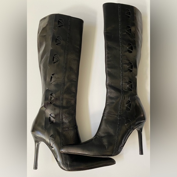 Elegant Black Knee-High Heels - Picture 5 of 16